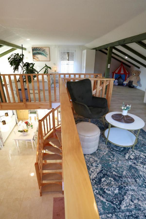 Luxury Apartman Alex With Sauna In The Village オトチャッツ エクステリア 写真