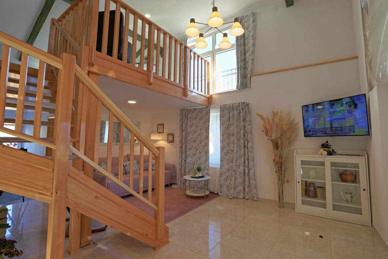 Luxury Apartman Alex With Sauna In The Village オトチャッツ エクステリア 写真