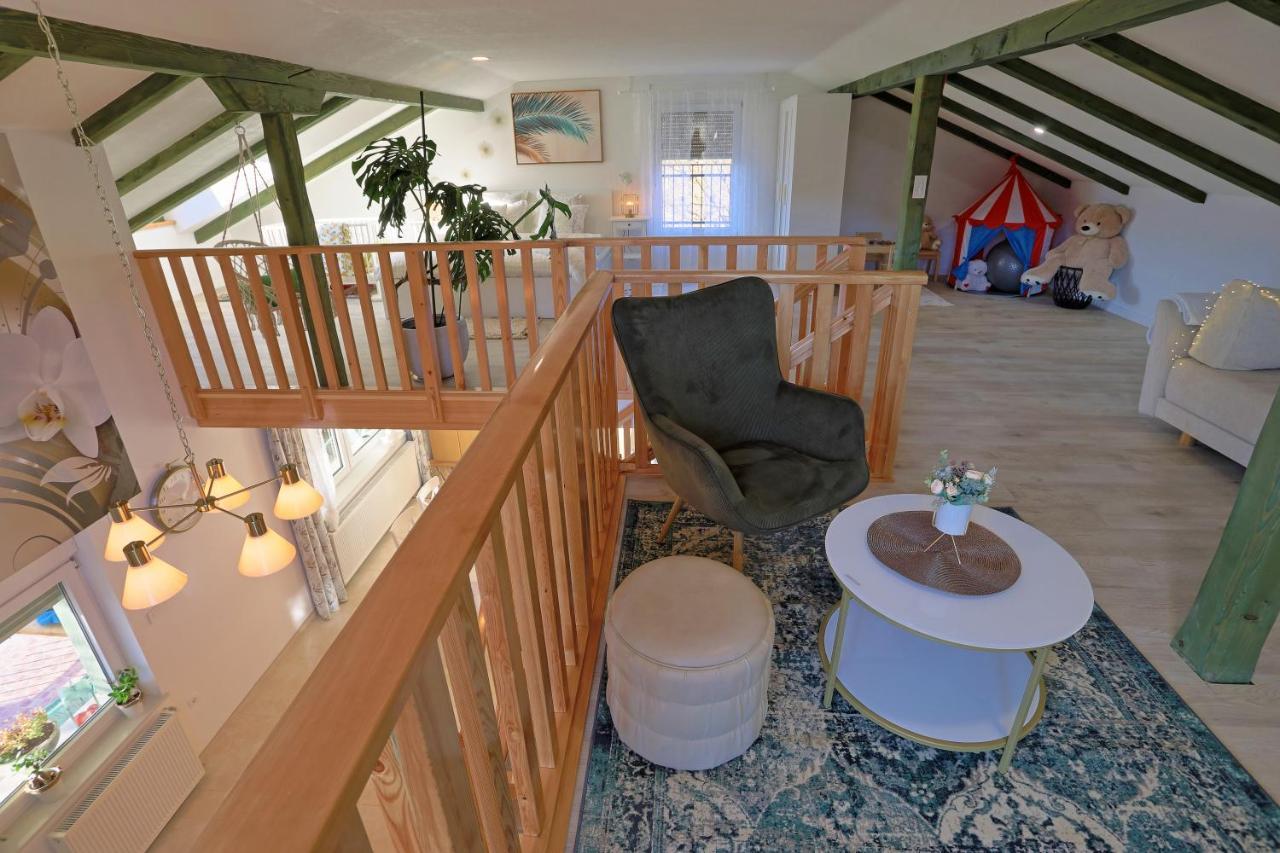 Luxury Apartman Alex With Sauna In The Village オトチャッツ エクステリア 写真