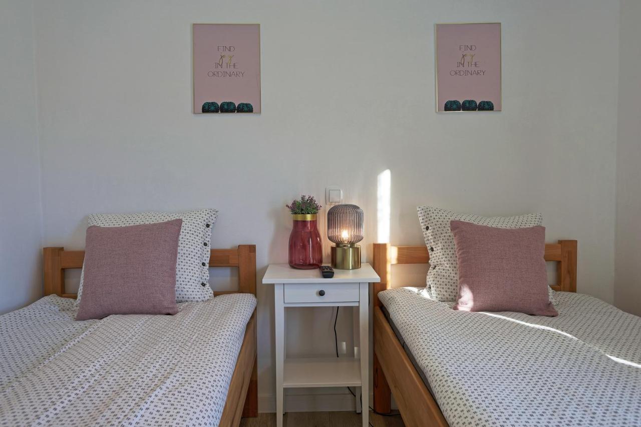 Luxury Apartman Alex With Sauna In The Village オトチャッツ エクステリア 写真